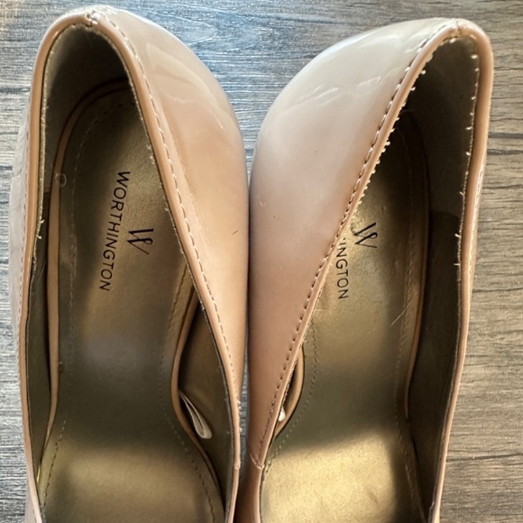 **WORTHINGTON* Lt. Pink Simple Heels Size 8 - Picture 5 of 8